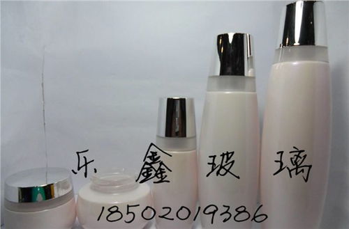 精致选择 广州市乐鑫玻璃制品厂提供的100ml茶色、绿色、蓝色精油瓶