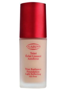 YOKA时尚网 引领化妆品潮流，打造美丽新风尚